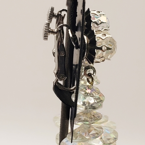 Gorgeous VENDOME Aurora Borealis Clear Crystal Criss Cross Stacked Beaded Clips - Picture 3 of 10